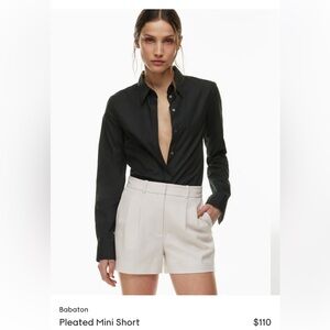 Aritzia - Babaton Pleated Mini Short size 4